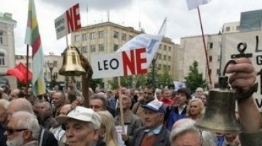 Митинг против LEO LT
