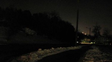 Темная ночь на проспекте Саванорю