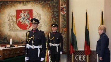 Президент Литвы не будет присутствовать на заупокойной мессе по Альгирдасу Бразаускасу