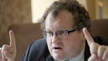 Литовский евродепутат заговорил по-русски, но… матом