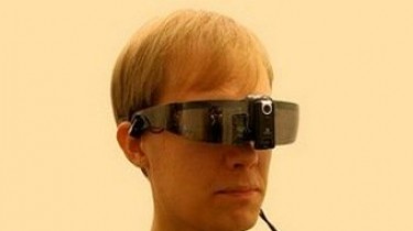 Ученые изобрели умные очки, с которыми можно разговаривать