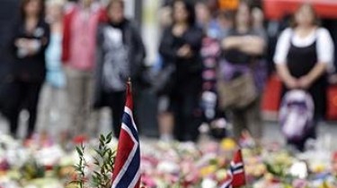 Страшная трагедия в Норвегии потрясает, а власти - удивляют…