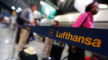 Забастовка стюардесс Lufthansa поломала планы пассажиров из десятков стран мира