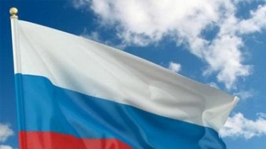 Российский флаг вывешивать можете