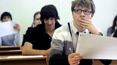 Суд отменяет решение об облегчённом экзамене по литовскому языку