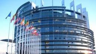 Кандидатов в Европарламент смогут выдвигать и общественные комитеты