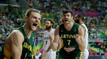 Литовских баскетболистов в Вильнюсе встречала тысячная толпа болельщиков