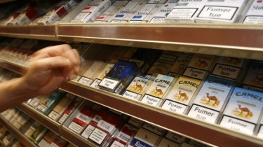 С марта в Литве повысятся акцизы на табак и алкоголь