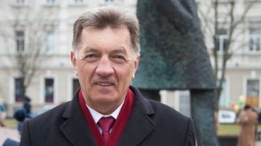Премьер-министр Литвы А.Буткявичюс призывает педагогов прийти к соглашению