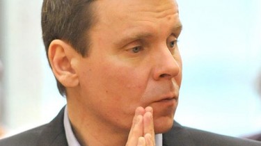 Вильнюсский суд: предприниматель, подозреваемый в даче взятки политику, арестован обоснованно (дополнено)