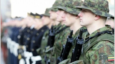 Половина литовских призывников желают остаться в армии