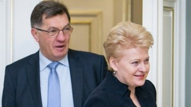 Премьер Литвы доверяет министру обороны