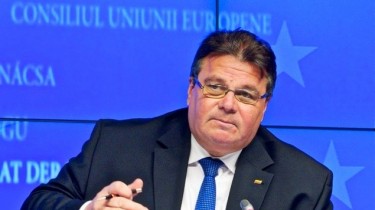 Глава МИД Литвы призывает все стороны прекратить боевые столкновения на Востоке Украине