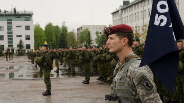 Рукла, принимающая батальон НАТО, надеется залечить социальные язвы