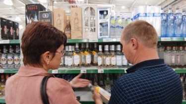Правительство Литвы – за сокращение времени торговли алкоголем и запрет рекламы