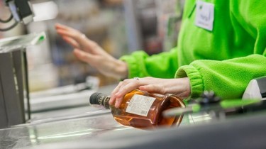 В Литве продажи алкоголя сокращаются, но выводы по употреблению делать рано