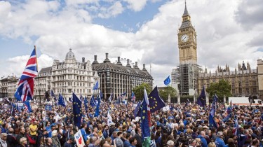 В Лондоне тысячи граждан вышли на демонстрацию против Brexit