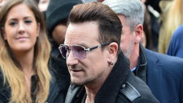 Лидер ирландской группы U2 Боно отказывается от инвестиций в Литве