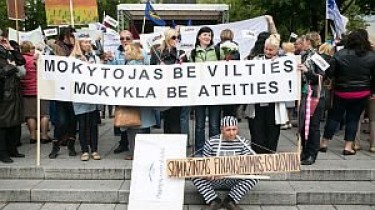 Педагоги около 50-ти учреждений Литвы проведут забастовку
