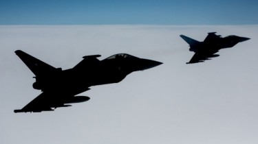 Закон о бюджете обороны США содержит призыв укреплять миссию воздушной полиции Балтии (дополнено)