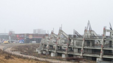 Предложения возвращенного в конкурс стадиона подрядчика Вильнюс ждет в течение 1-2 месяцев
