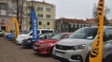 Литва - лидер ЕС по росту продаж новых автомобилей