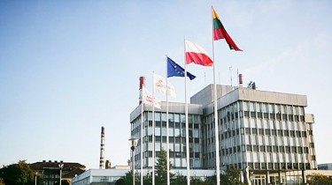 Польский премьер обещает развитие Orlen в Литве