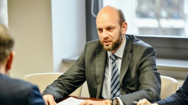 Источники: Л.Линкявичюс хочет назначить послом в Канаде своего заместителя Д.Скусявичюса