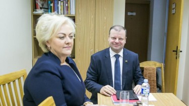 Премьер: информация о И. Розовой не мешает коалиции с ИАПЛ