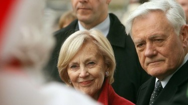 Больница: состояние А.Адамкене улучшилось, оно - стабильно