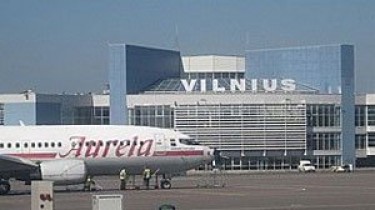 Минздрав: пассажир с подозрением на вирус из Вильнюсского аэропорта доставлен в больницу (дополнено)