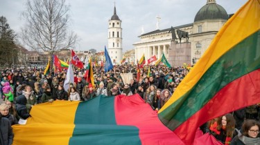 16 февраля в Литве – шествие молодёжи и призыв президента по поводу образования