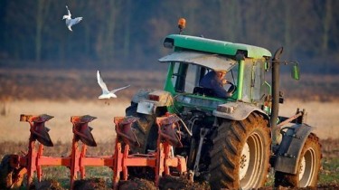 Министр сельского хозяйства: фермерам не избежать платы за регистрацию тракторов