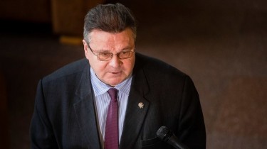 Глава МИД: 2 тыс. граждан не могут вернуться в Литву, больше всего их Испании (дополнено)