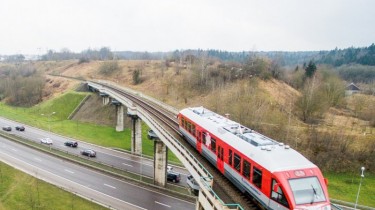 Литовские железные дороги останавливают еще 30 рейсов пассажирских поездов