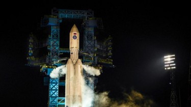 Россия проводит испытания тяжелой космической ракеты "Ангара А5"