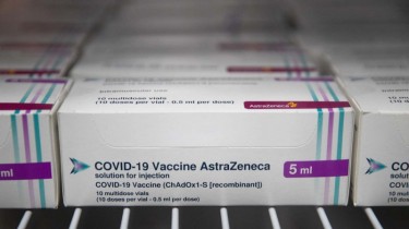 Первая партия вакцин AstraZeneca от COVID-19 должна поступить в Литву в конце недели