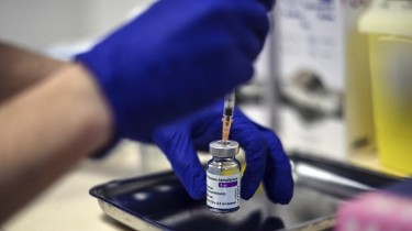 В Литву доставлена партия 24 тыс. доз вакцины AstraZeneca от коронавируса