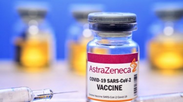 Временно приостановлена вакцинация одной серией вакцины AstraZeneca (дополнено)