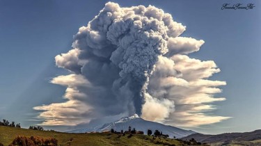 Этна: двенадцать извержений за три недели