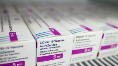 Руководители Литвы обещают сделать прививку препаратом AstraZeneca в понедельник