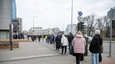 За сутки в Литве выявлено 600 случаев коронавируса, скончались 4 человека