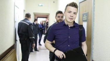 Самолет вернулся в Вильнюс, в Минске арестован создатель Nexta Роман Протасевич