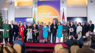 Часть лауреатов "Глобальной Литвы" отказываются принимать награды от Г. Науседы