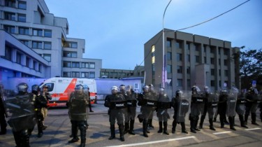 Подозрения в беспорядках у здания Cейма Литвы предъявлены 38 лицам