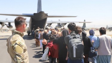 И. Шимоните поблагодарила министра ИД Польши за помощь в эвакуации афганцев