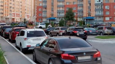 Министр транспорта: призывы ОЭСР к усложнению условий парковки – преждевременны