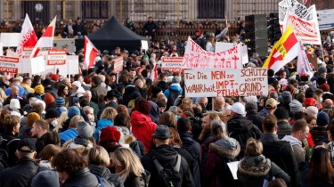 В Европе вспыхнули антиковидные протесты