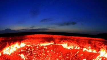 Президент Туркменистана распорядился потушить «Врата ада»