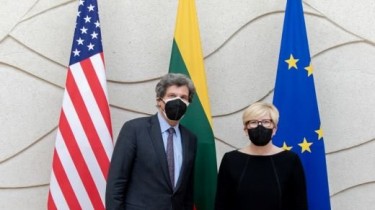 Премьер Литвы обсудила с замгоссекретаря США торговлю, давление Китая